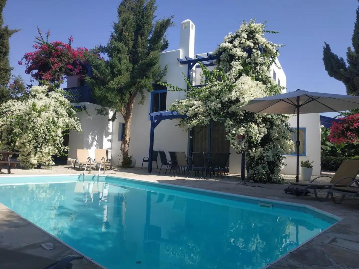 Banana Sunset Villas Paphos ภายนอก รูปภาพ