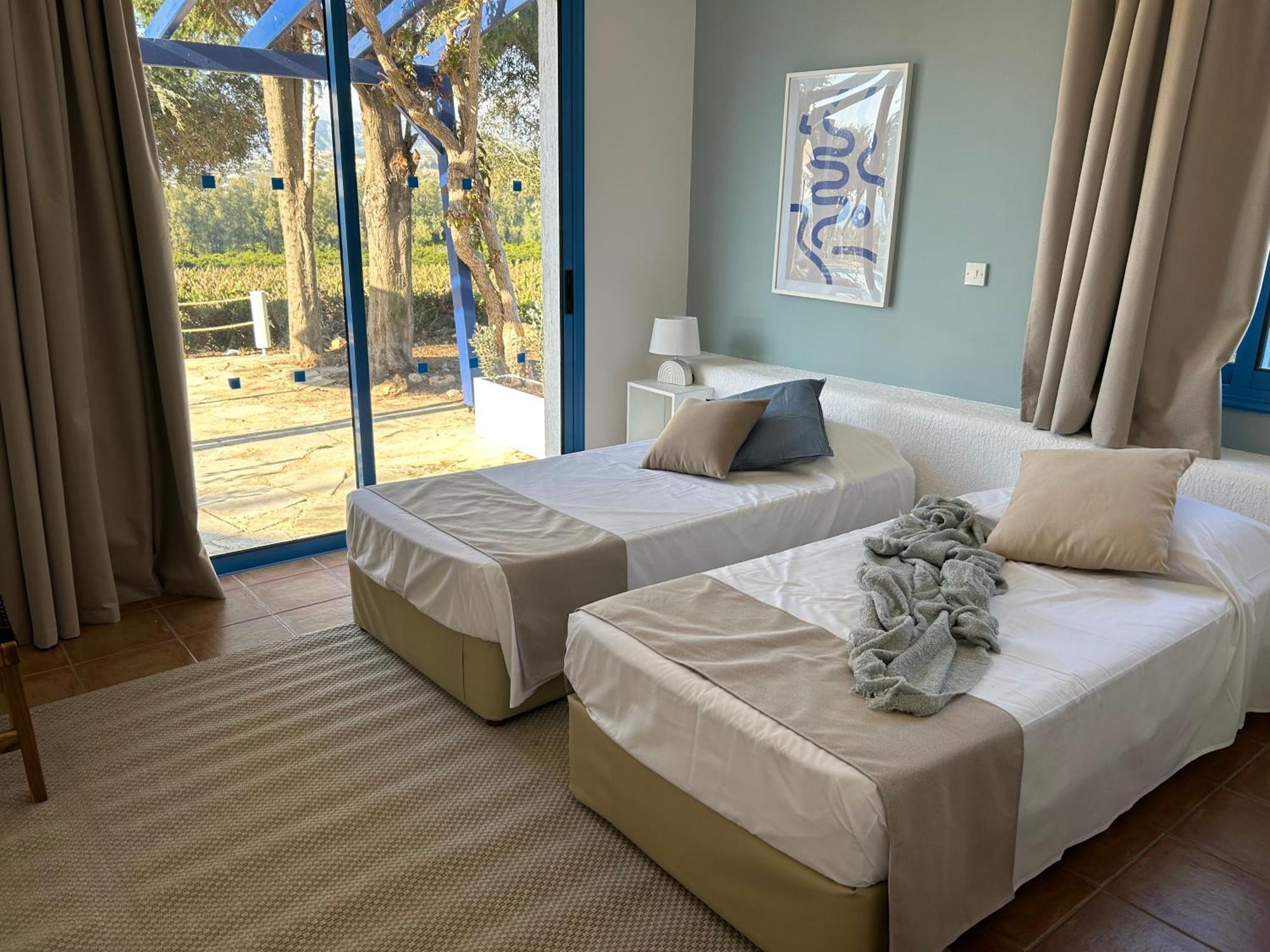 Banana Sunset Villas Paphos ภายนอก รูปภาพ